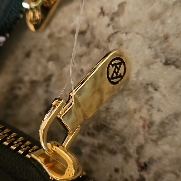 🛩🛍ADRIENNE VITTADINI TRAVEL SET 🔥🔥 - Picture 3 of 5